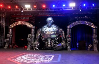 Giant Robots Are Fighting Each Other Inside a Detroit Church